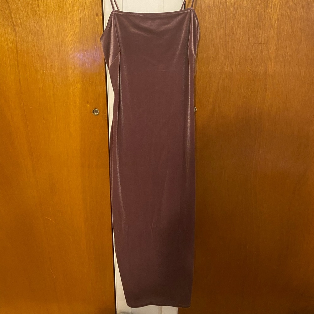 long dress, never worn tag came off